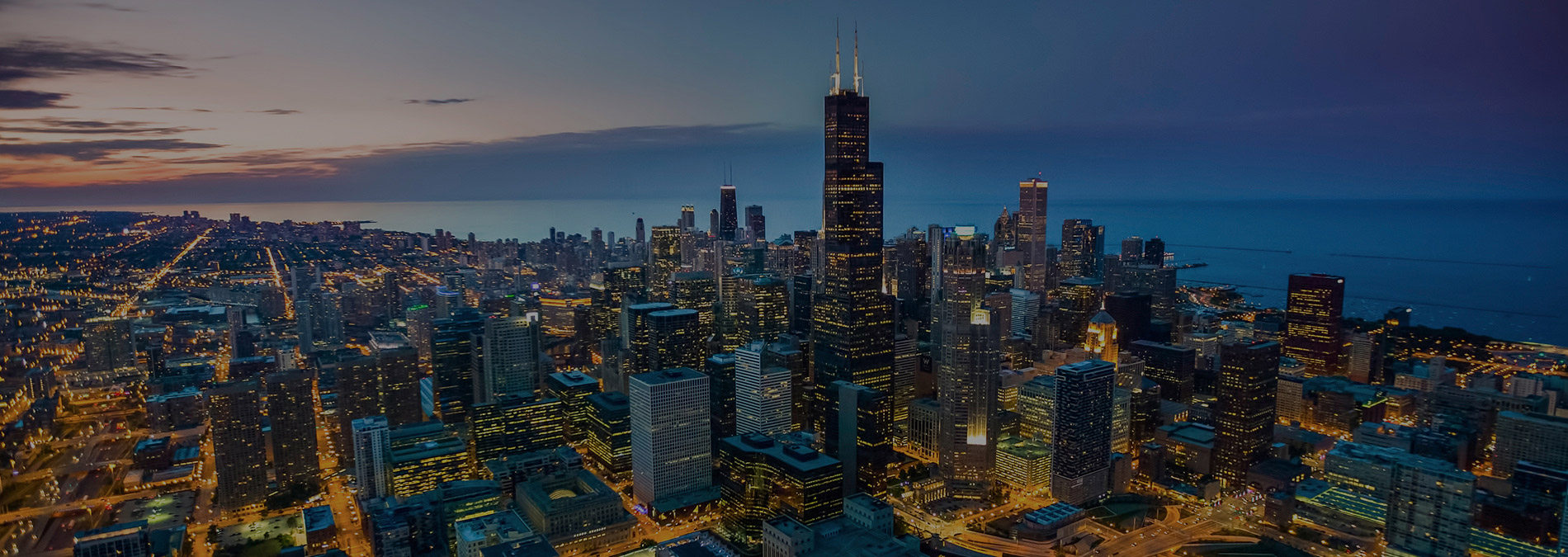 chicago-skyline-at-dusk-sears-tower