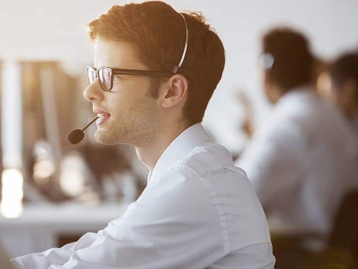 otisline-call-centre-900x600