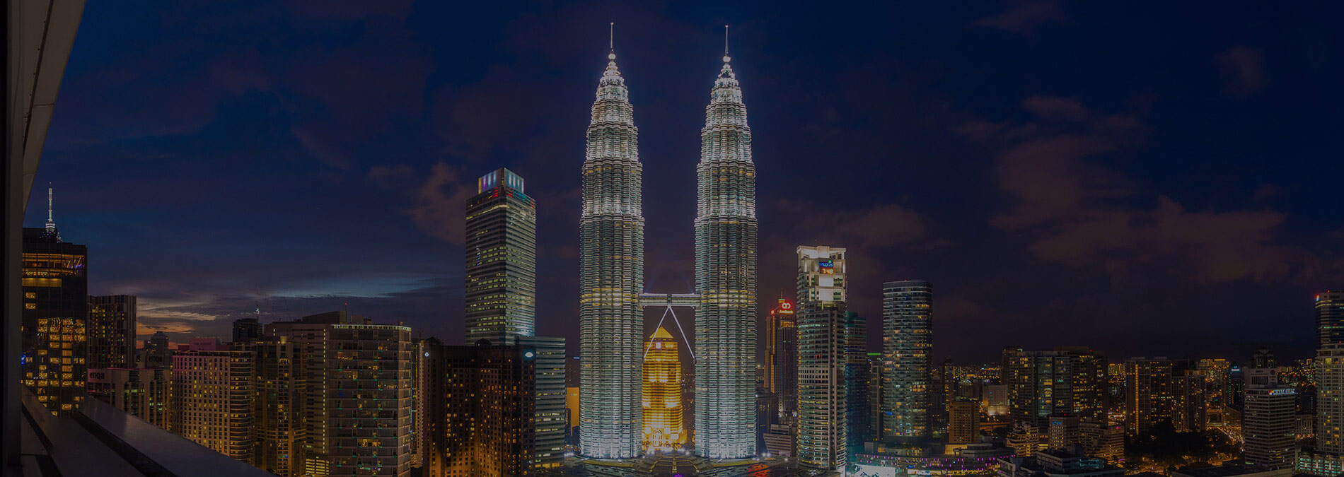 Petronas Twin Towers Rs Otis