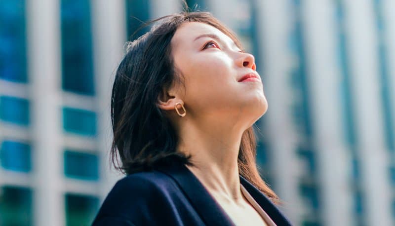 Women looking up