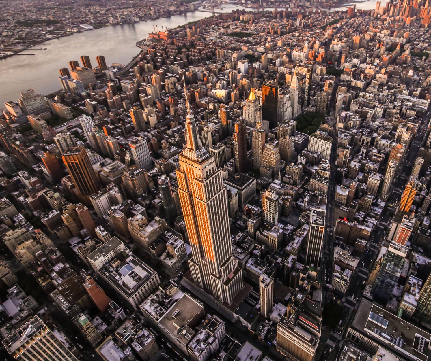 Empire state building new. Эмпайр-Стейт-Билдинг Нью-Йорк. Нью Йорк Эмпайр Стейт Билдинг здание. Эмпайр-Стейт-Билдинг Нью-Йорк смотровая площадка. Смотровая площадка в Нью-Йорке Эмпайр.