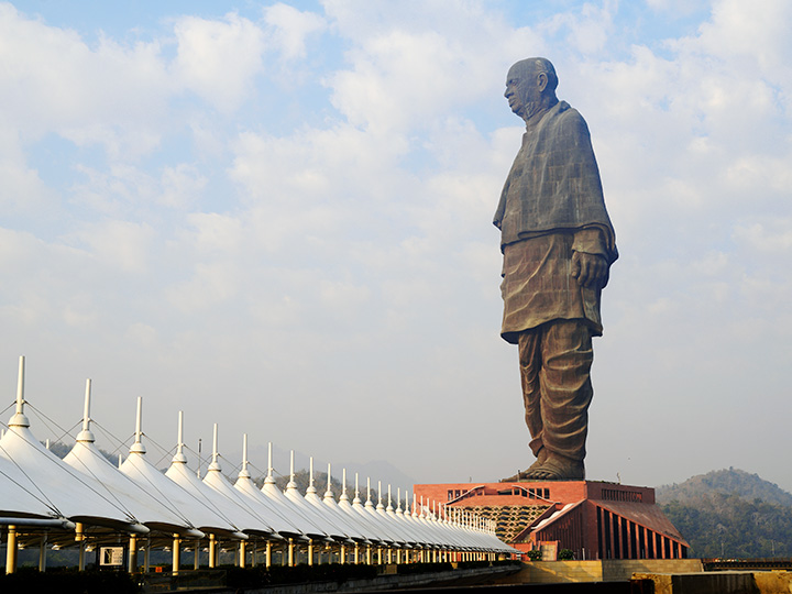 Side image of Statue of Unity
