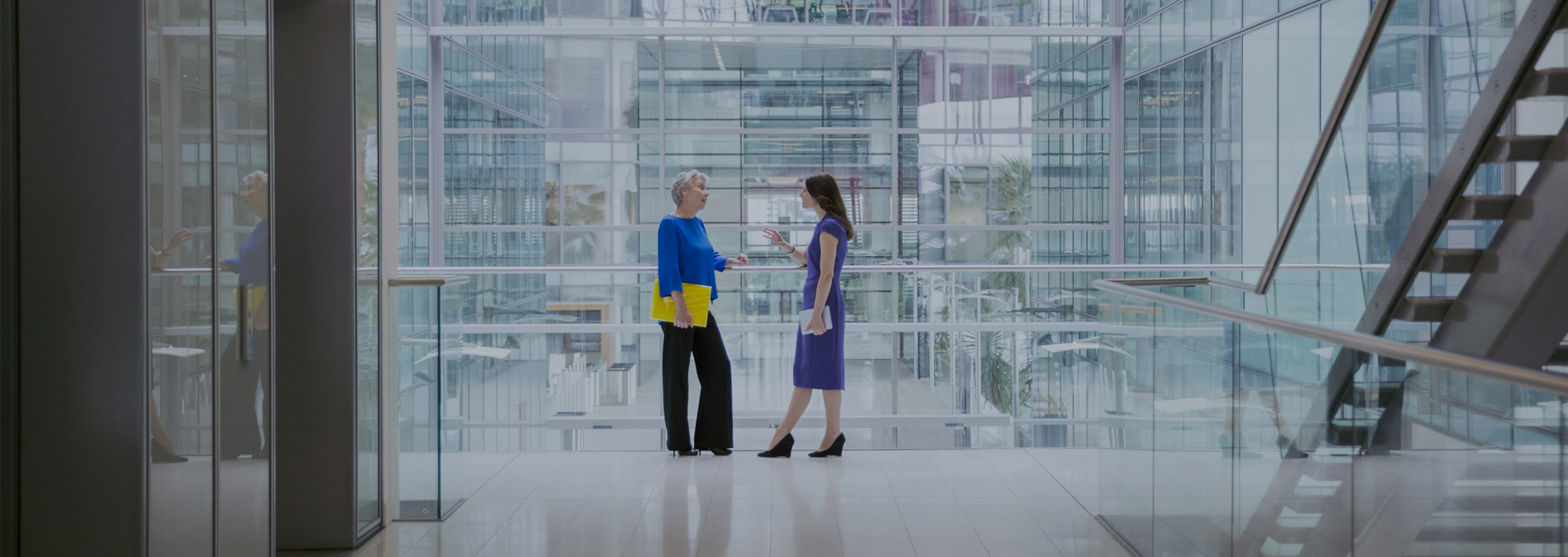 two women talking on the corridor